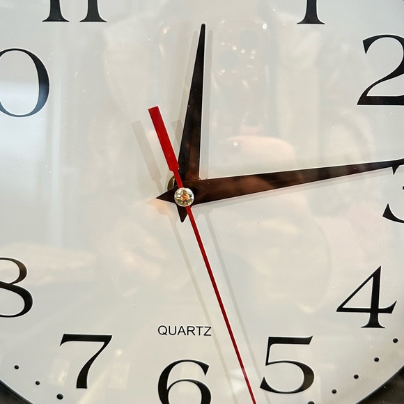 Quartz clock - Picture 3 of 4